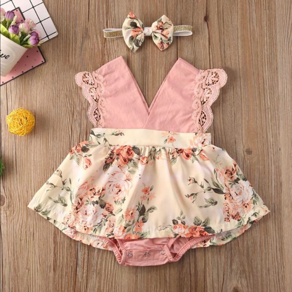 2PCS Lovely Floral Printed Romper
Pink